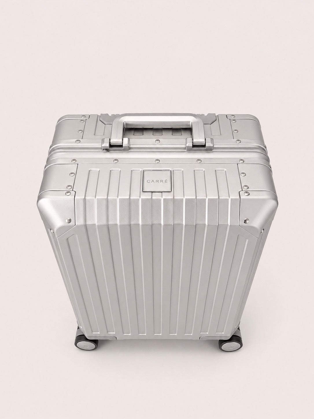 CARRÉ Signature Carry-On: The Classic Edition