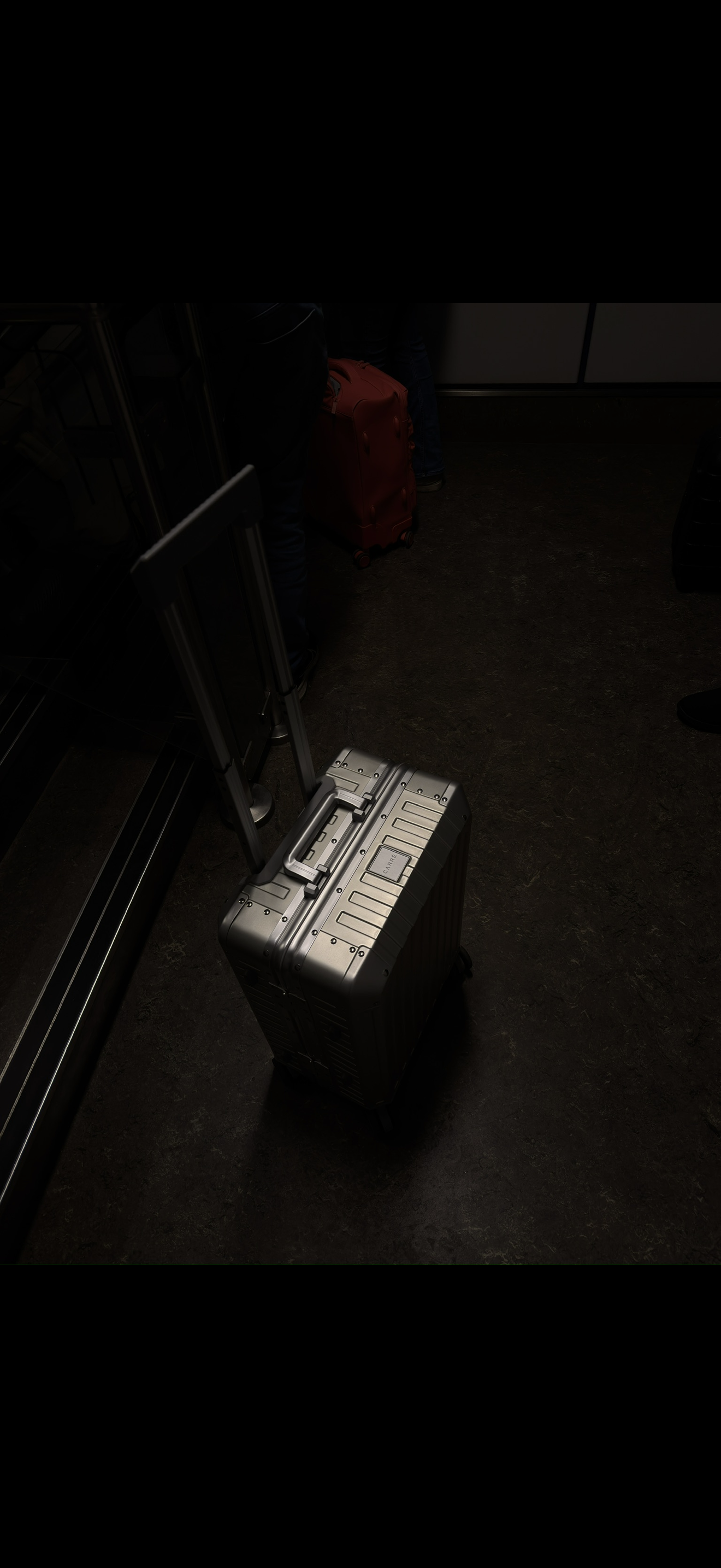 CARRÉ Signature Carry-On: The Classic Edition